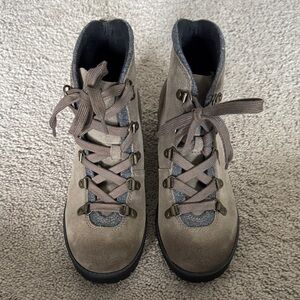 Clarks Tan and Gray Ankle Boots
